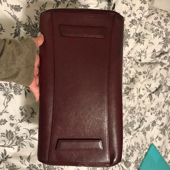 TRADED!! 😍💕Gorgeous Givenchy medium - Picture 7 of 8